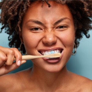 Como manter os dentes brancos após o clareamento