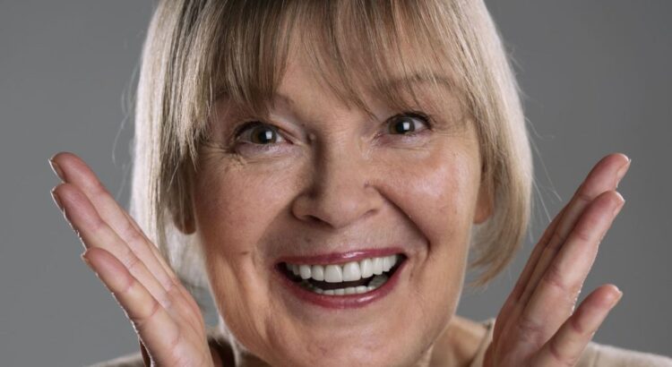 Ortodontia para envelhecimento saudável de dentes e face em adultos e idosos